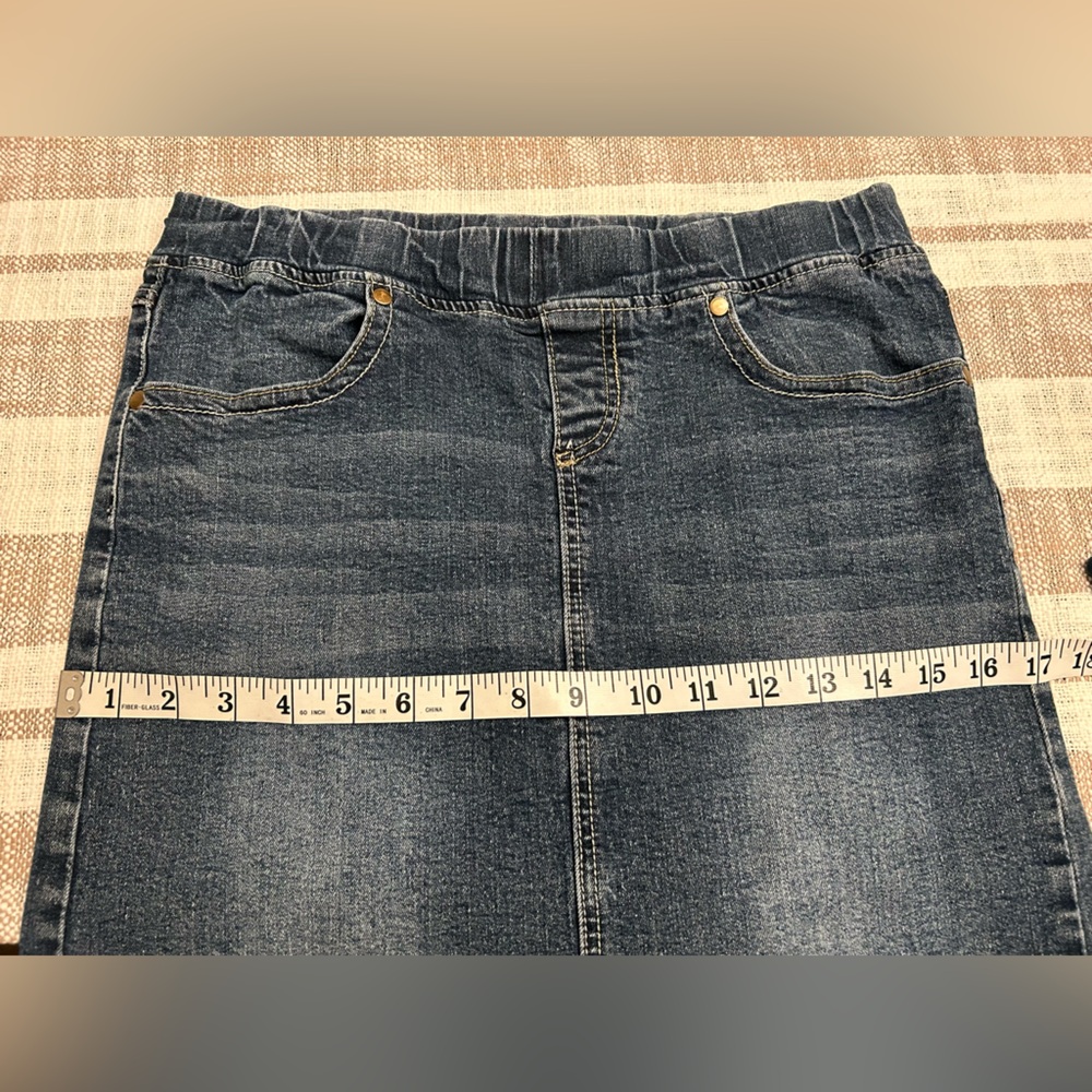 Jean Skirt - Picture 5 of 6